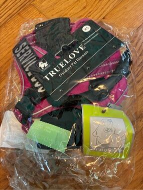 NWT Truelove pet harness